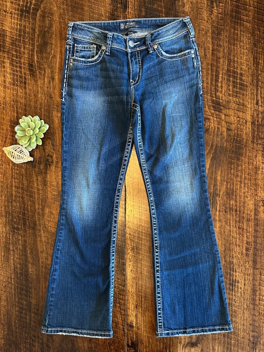 Silver Denim | Suki Mid-Rise Bootcut Jeans - Medium WashNice preowned c, Size 29
